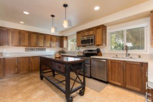 09 1336 E Avenida de Los Arboles HsHProd-13