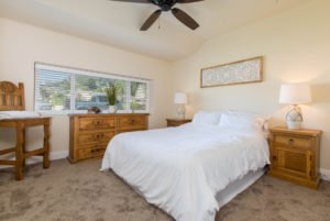 18 1336 E Avenida de Los Arboles HsHProd-11